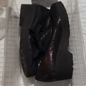 Black Leather Cloth Women's Shoes Made and Purchased In Italy